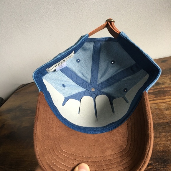 Guess strapback - Picture 2 of 3